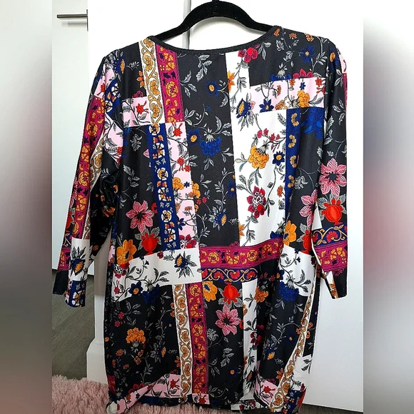 Colourful Top - Picture 2 of 3